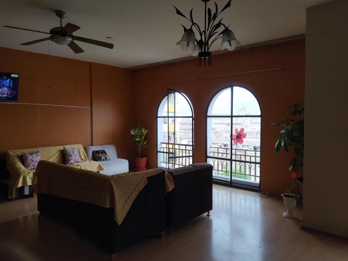 Apartamento Frente Al Palacio Gobierno Apartment Lima Luaran gambar